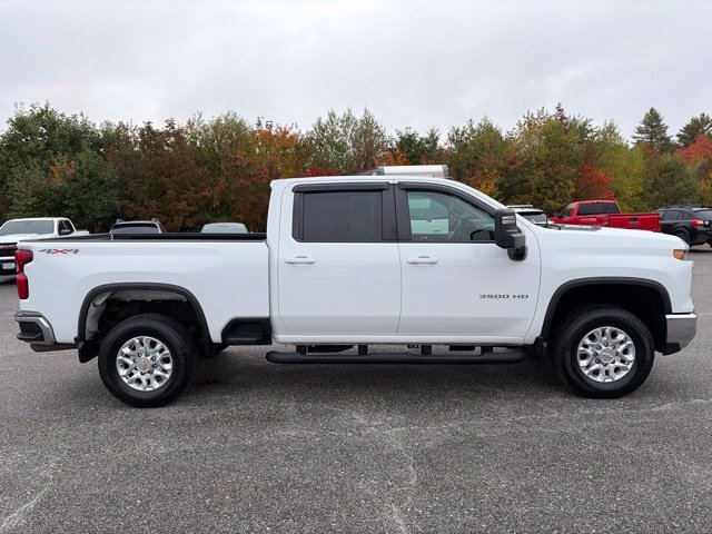Used 2024 Chevrolet Silverado 3500 LT w/ Convenience Package AWD/4WD image 8