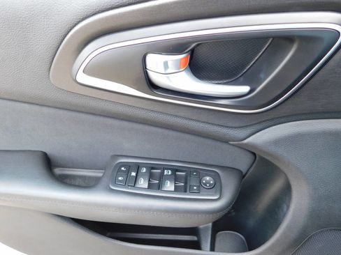 Used 2017 Chrysler 200 LX FWD image 16