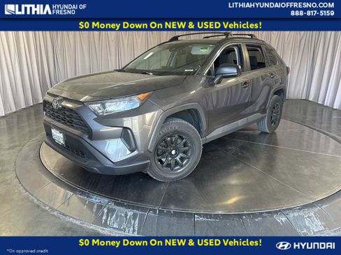 Used 2021 Toyota RAV4 LE AWD/4WD image 1