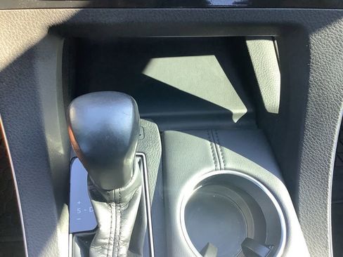 Used 2021 Toyota Avalon XSE image 18