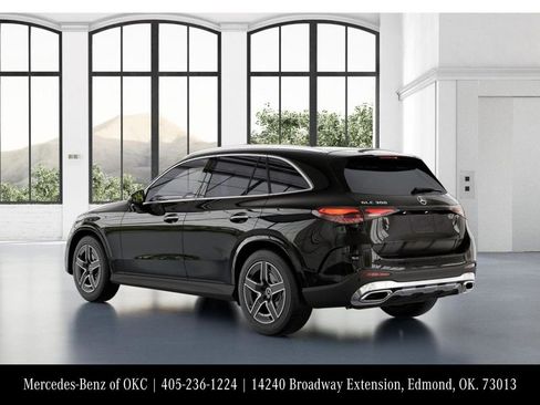 Used 2026 Mercedes-Benz GLC 300 image 29