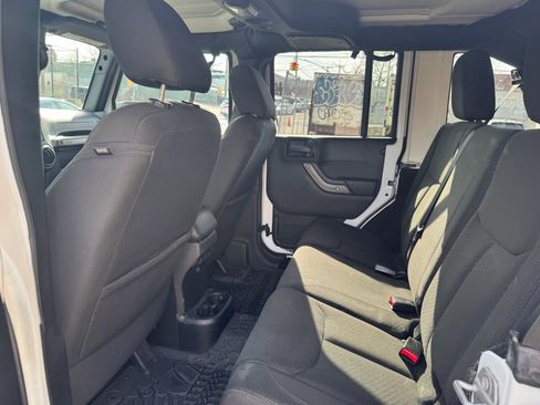 Used 2016 Jeep Wrangler Unlimited Sport AWD/4WD image 16