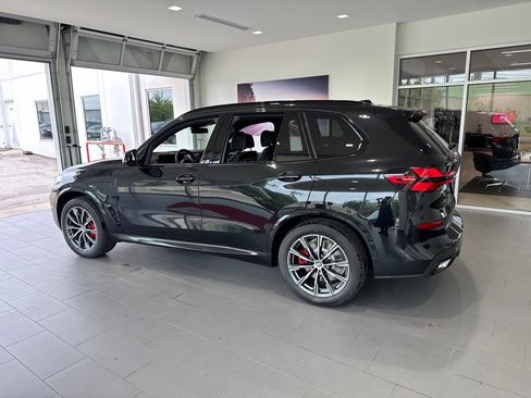New 2026 BMW X5 xDrive50e w/ M Sport Package AWD/4WD image 5