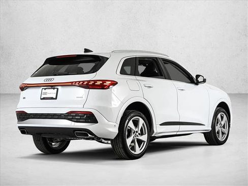 New 2025 Audi Q5 Premium Plus image 5