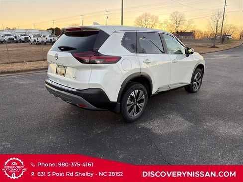 Certified 2023 Nissan Rogue SV image 6