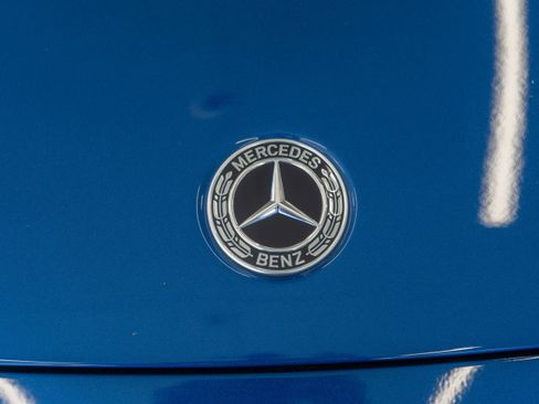 Certified 2025 Mercedes-Benz GLB 250 4MATIC image 5