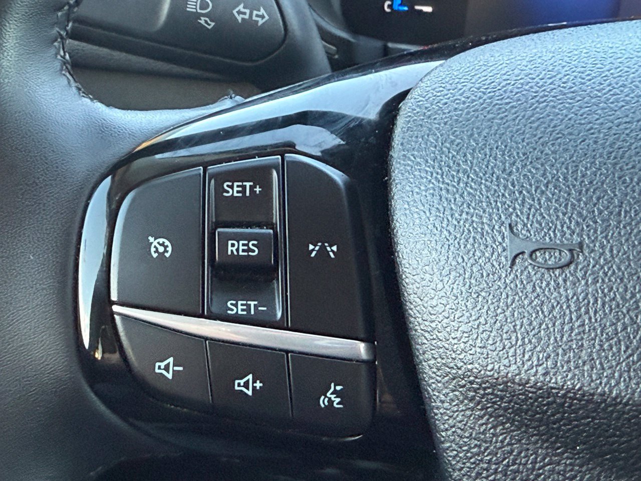 Used 2024 Ford Escape Active AWD/4WD image 15