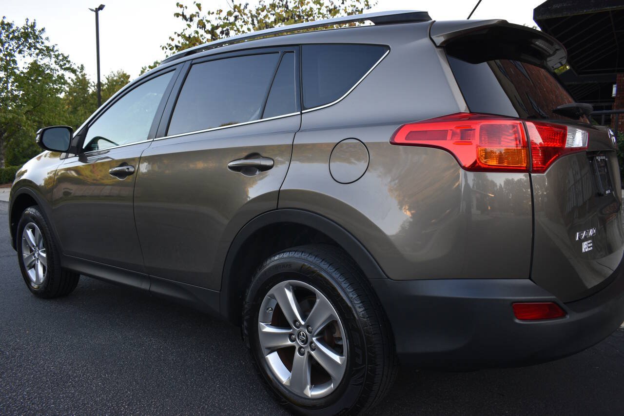 Used 2015 Toyota RAV4 XLE FWD image 29