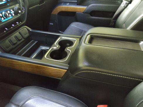 Used 2015 Chevrolet Silverado 1500 LTZ w/ LTZ Plus Package image 26