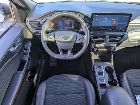 Certified 2023 Ford Escape ST-Line w/ Tech Pack #1 image 33