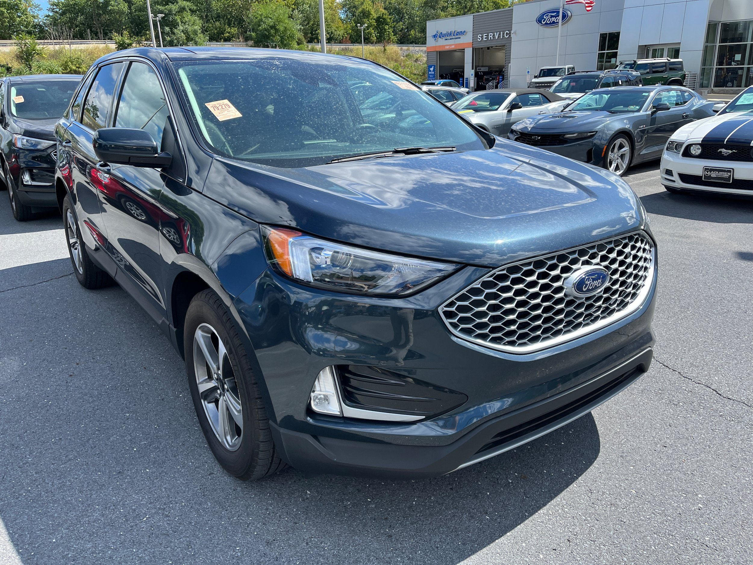 Used 2024 Ford Edge SEL w/ Convenience Package AWD/4WD image 4