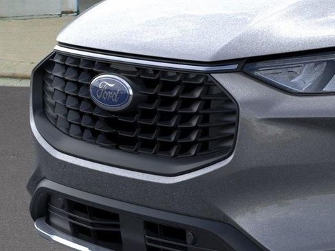 New 2024 Ford Escape SE image 17