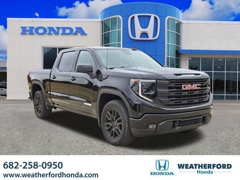 Used 2023 GMC Sierra 1500 Elevation AWD/4WD image 1