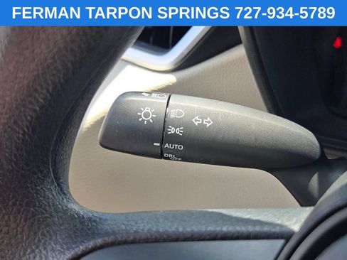 Used 2022 Toyota Corolla LE FWD image 32