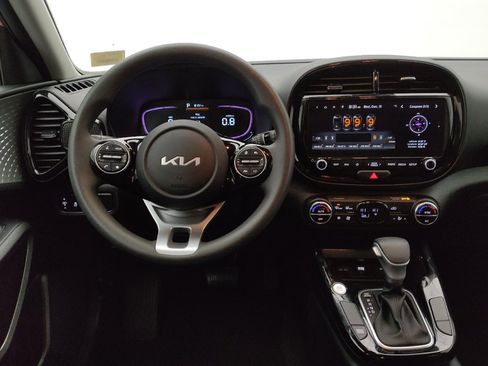 Used 2023 Kia Soul S image 22