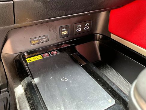 Used 2025 Toyota Camry XSE FWD image 26