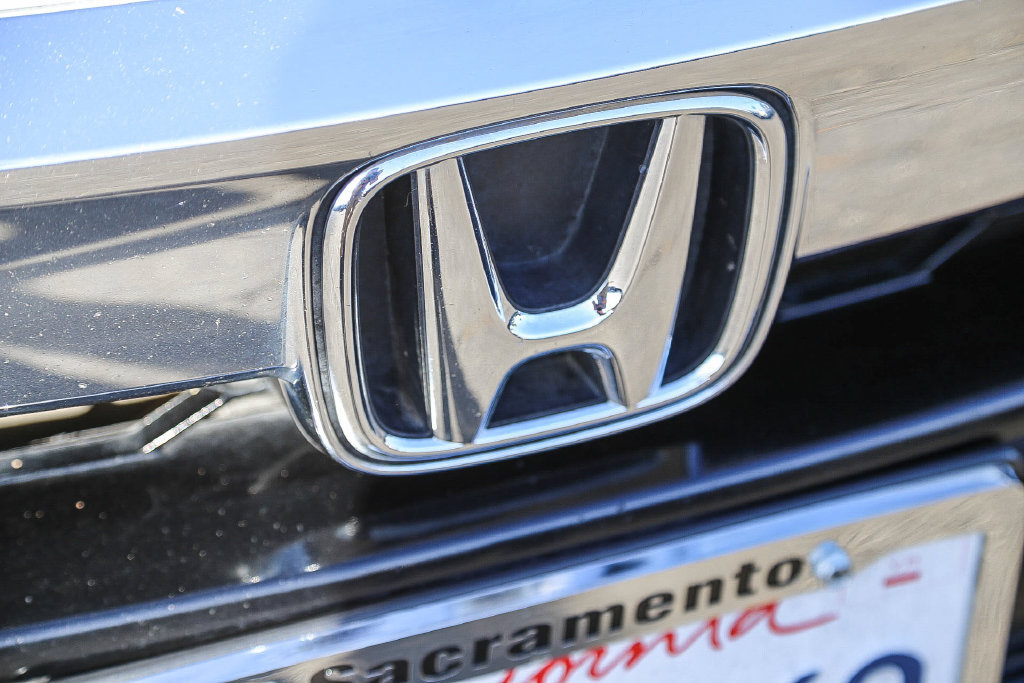 Used 2019 Honda Accord LX image 11