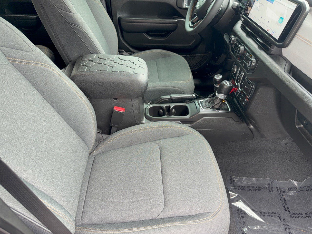 Used 2024 Jeep Wrangler Unlimited AWD/4WD image 30