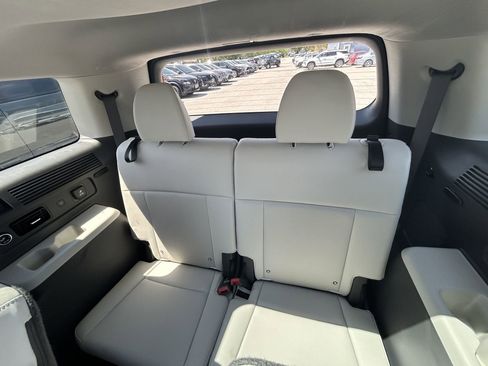 Used 2024 Hyundai Santa Fe Calligraphy FWD image 15