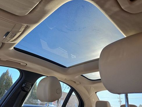 Used 2017 Mercedes-Benz C 300 C 300 image 18