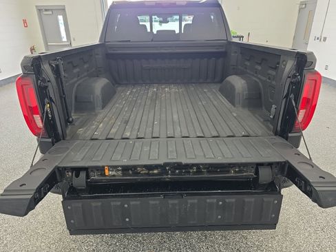 Used 2022 GMC Sierra 1500 Denali w/ Denali Reserve Package image 22