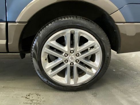 Used 2017 Ford Expedition EL King Ranch image 18