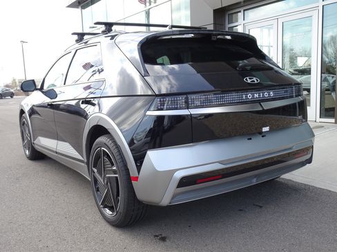 New 2026 Hyundai Ioniq 5 Limited image 3