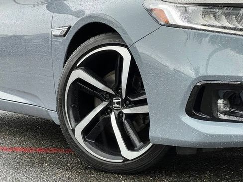 Used 2022 Honda Accord Sport image 2
