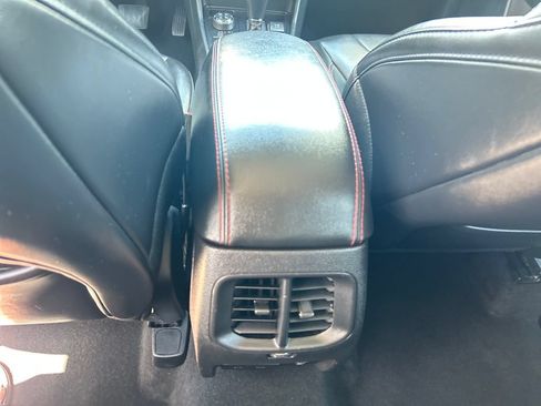 Used 2020 Jeep Cherokee Trailhawk AWD/4WD image 24