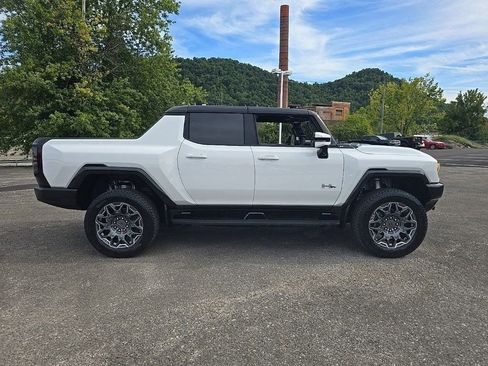 New 2025 GMC Hummer EV 3X image 11