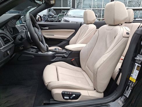 Used 2017 BMW 230i xDrive Convertible image 11