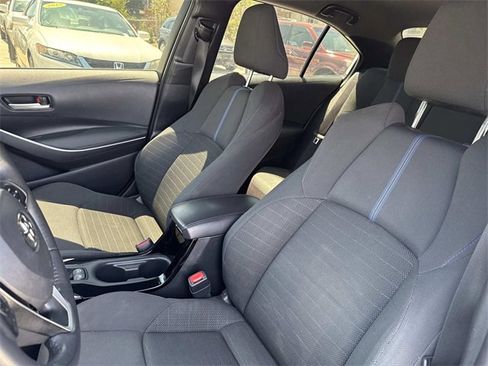 Used 2022 Toyota Corolla SE image 16