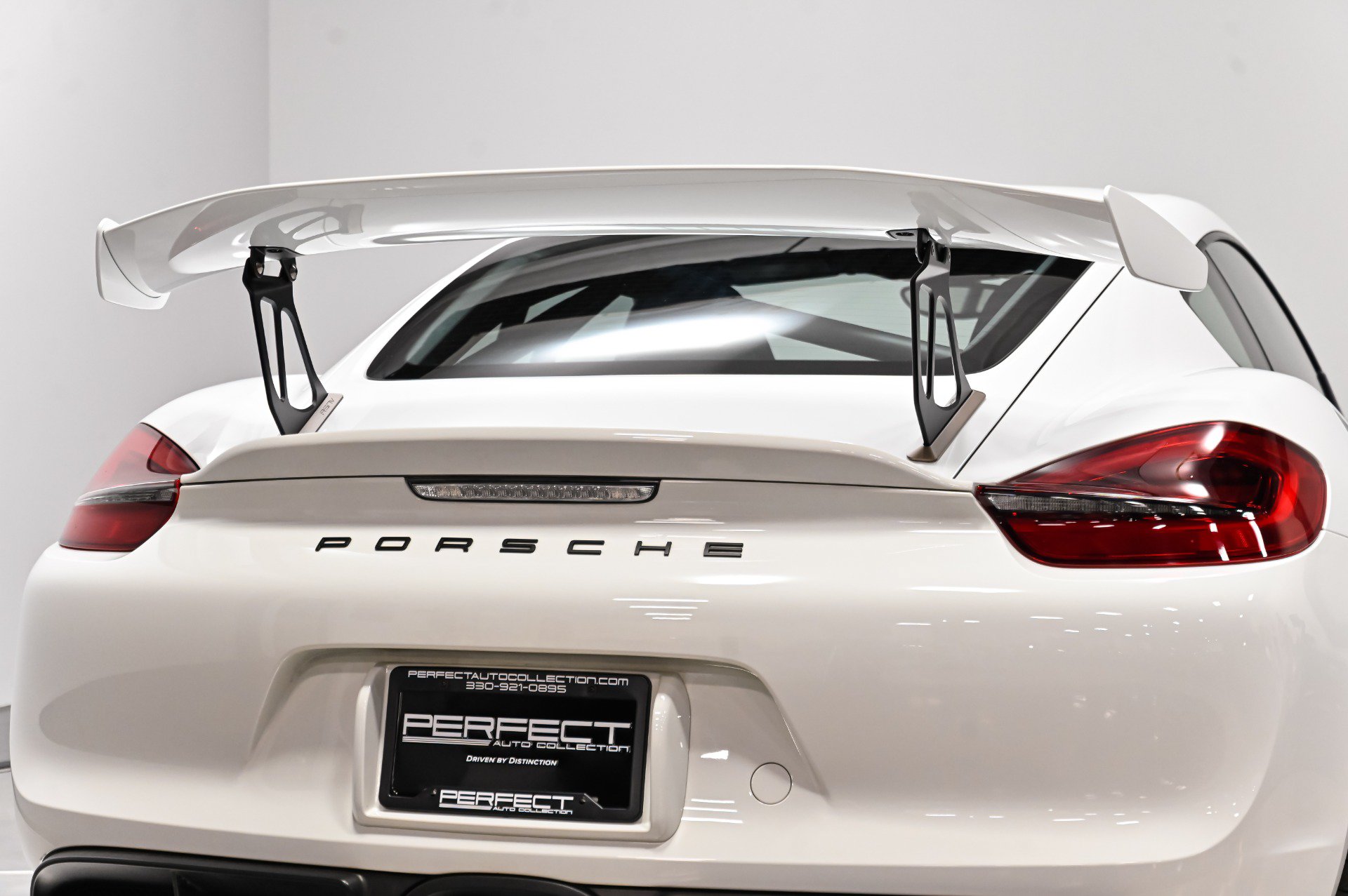 Used 2016 Porsche Cayman GT4 RWD image 44