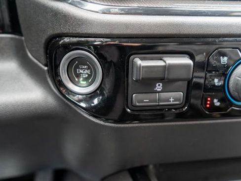 Used 2022 Chevrolet Silverado 1500 ZR2 image 28