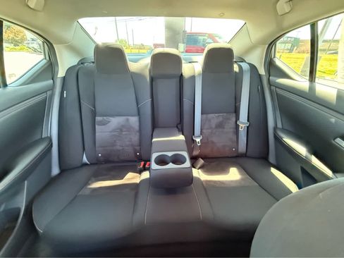 Used 2022 Nissan Sentra SR w/ Midnight Edition FWD image 18