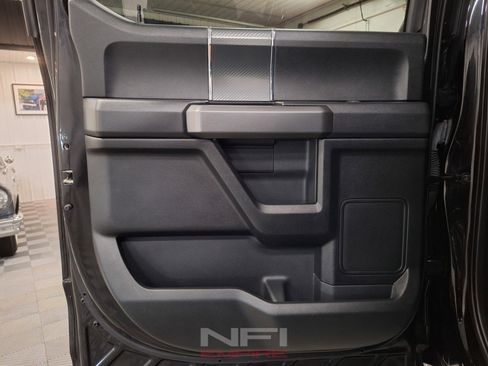 Used 2019 Ford F150 XLT w/ Equipment Group 302A Luxury AWD/4WD image 33