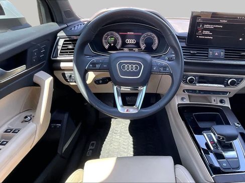 Used 2024 Audi Q5 e Premium Plus AWD/4WD image 6