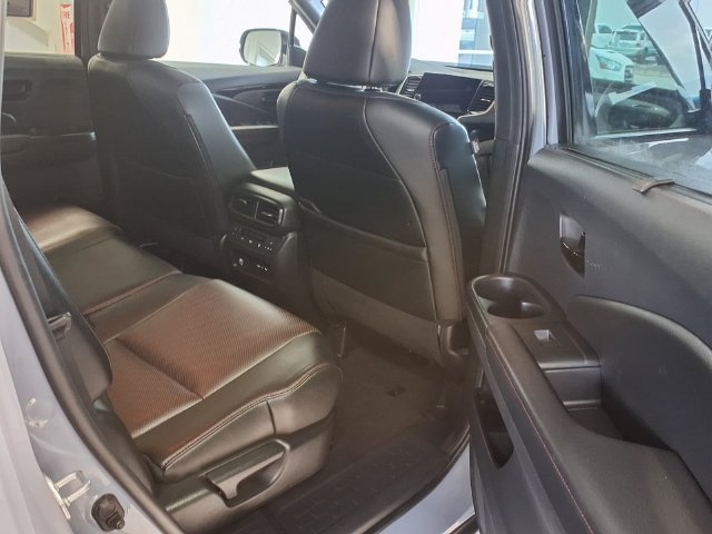 Used 2024 Honda Passport Black Edition image 28