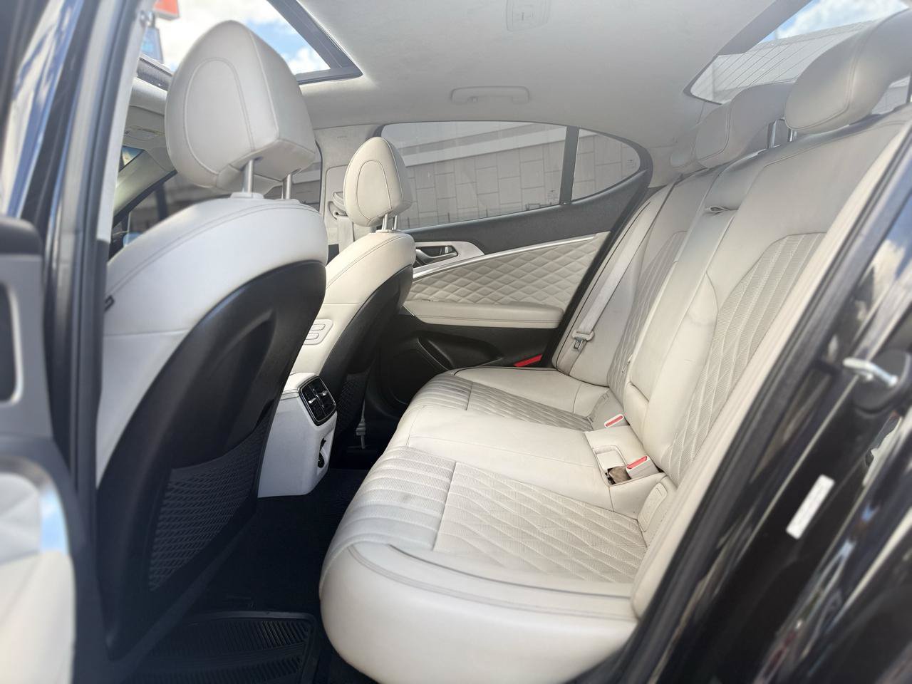 Used 2019 Genesis G70 2.0T Advanced w/ Dynamic Package RWD image 14