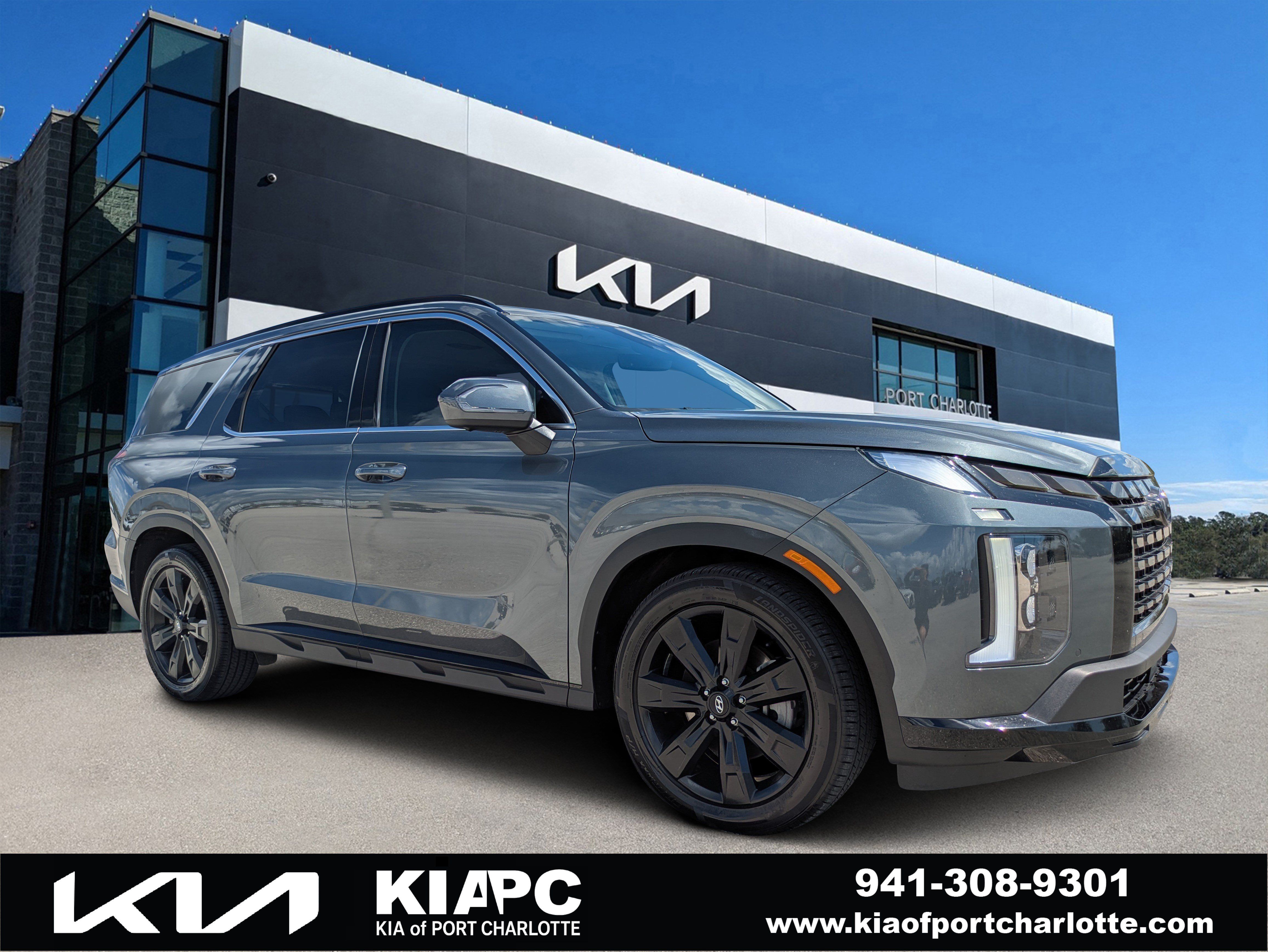 Used 2025 Hyundai Palisade XRT FWD image 1