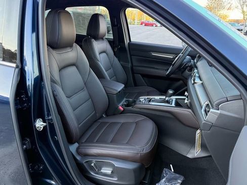 New 2025 MAZDA CX-5 Signature image 17