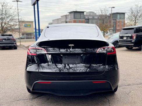Used 2021 Tesla Model Y Long Range image 5