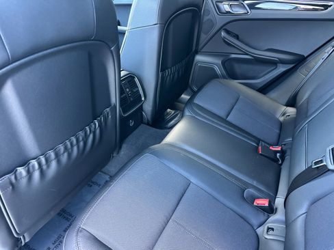 Used 2026 Porsche Macan AWD/4WD image 13