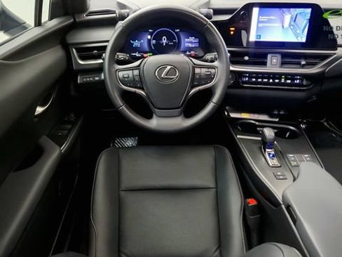 Used 2025 Lexus UX 300h FWD image 52