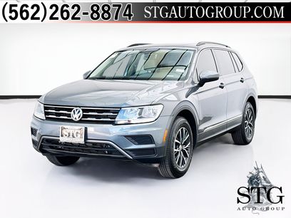 Used 2020 Volkswagen Tiguan SE w/ Panoramic Sunroof Package