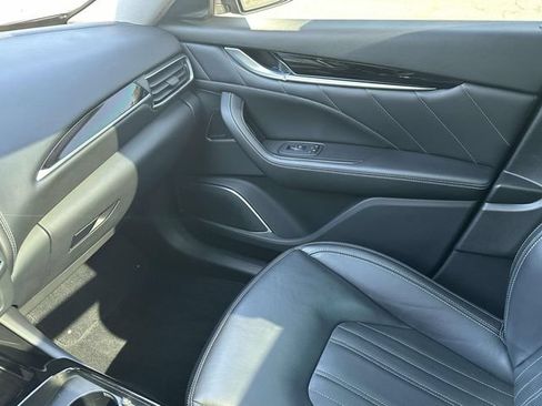 Used 2022 Maserati Levante Modena AWD/4WD image 38