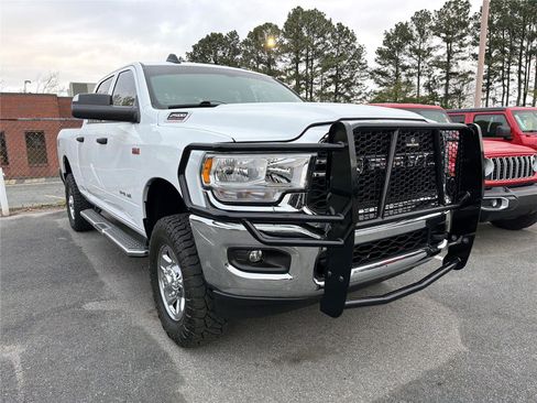 Used 2022 RAM 2500 Tradesman w/ Chrome Appearance Group image 4