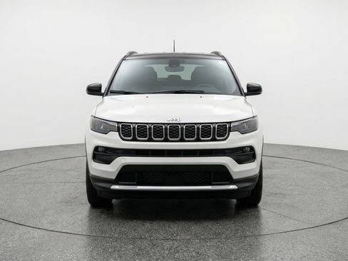 Used 2025 Jeep Compass Limited image 2