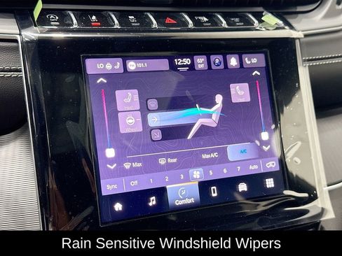 New 2025 Jeep Grand Cherokee Altitude image 37