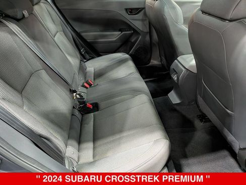 Used 2024 Subaru Crosstrek 2.0i Premium AWD/4WD image 32